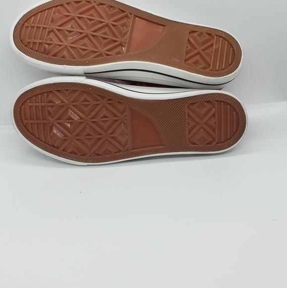 Shoe - Picture 4 of 4